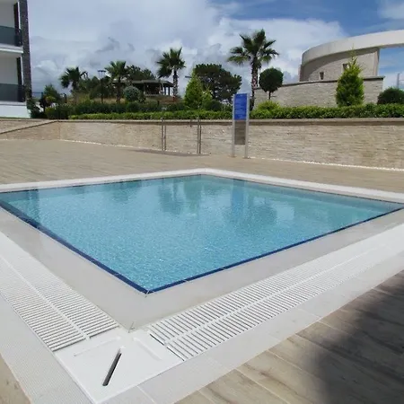 Felicia Apartament Side